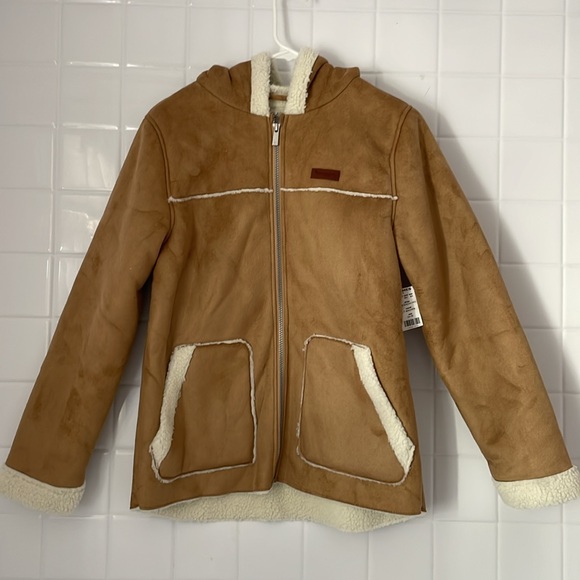 Koolaburra by UGG, color khaki hoodie jacket, size 14-16. Made with faux fur - Picture 3 of 17